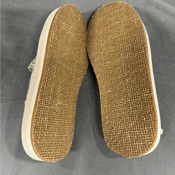 Sanuk Donna St Artesano - Slip On Shoe - Picture 6 of 7